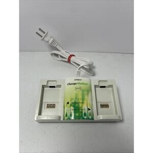 Nyko Xbox 360 Battery Charge Station 86025-A50 2 *No Battery Packs*